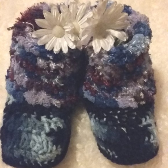 ⭐️ Host Pick ⭐️ Hand Made Knitted Blue/ Purple Slippers/Booties - Picture 1 of 4